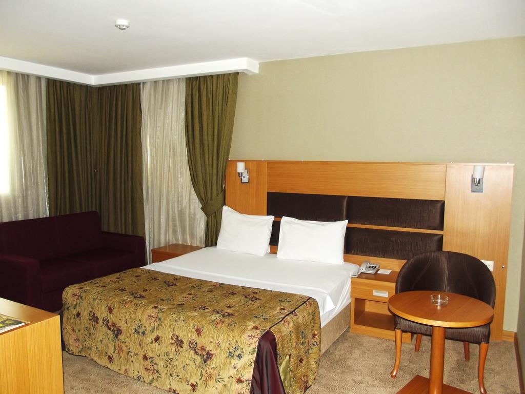Pinar Elite Hotel Adana Phòng bức ảnh
