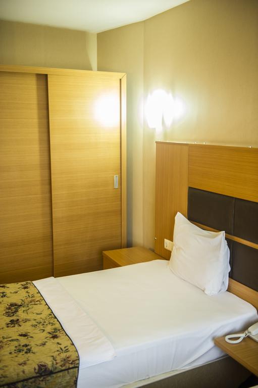 Pinar Elite Hotel Adana Phòng bức ảnh