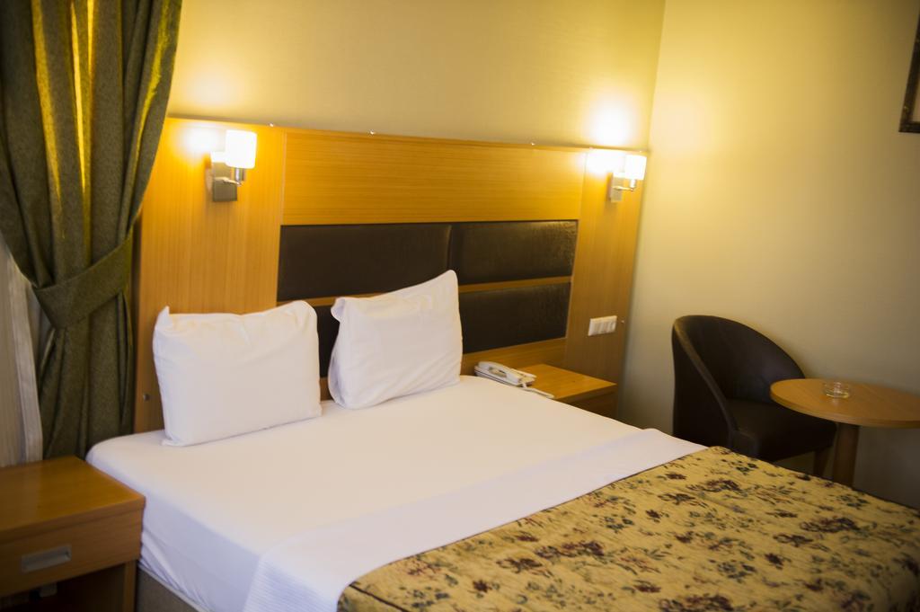 Pinar Elite Hotel Adana Phòng bức ảnh