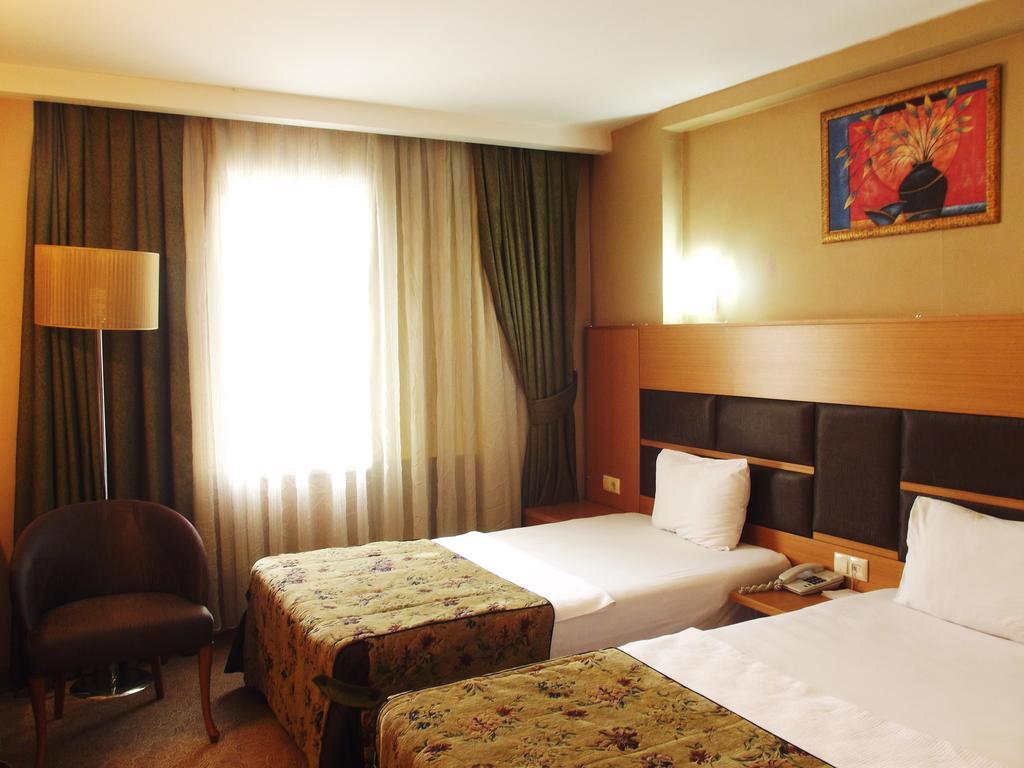 Pinar Elite Hotel Adana Phòng bức ảnh