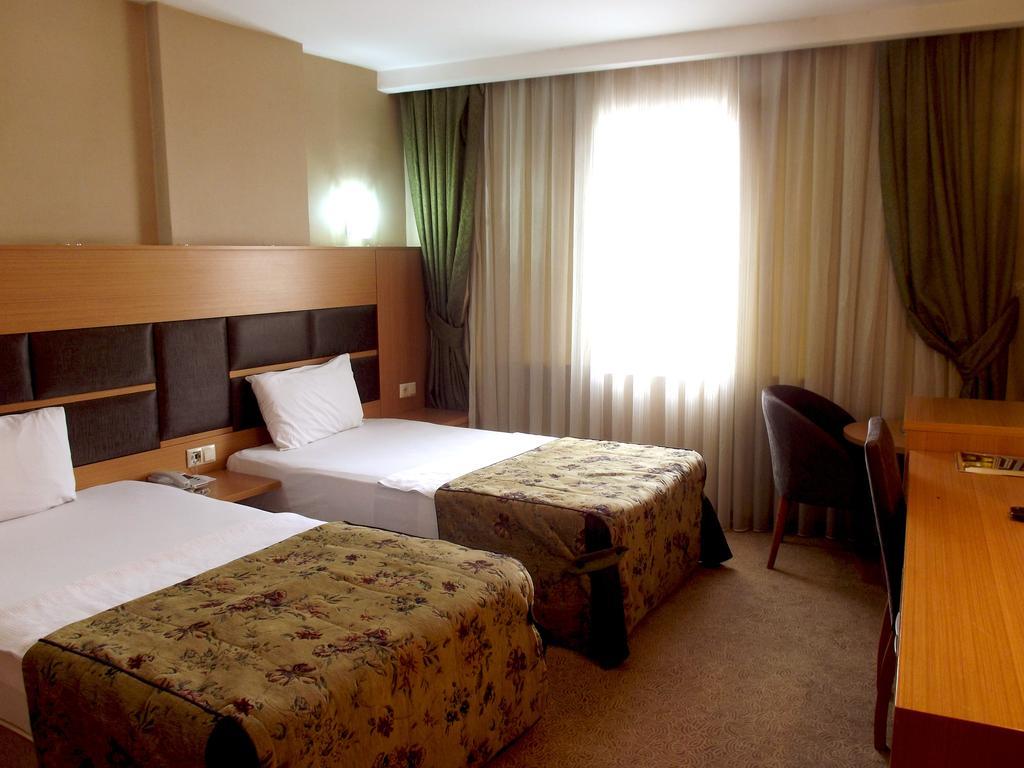 Pinar Elite Hotel Adana Ngoại thất bức ảnh